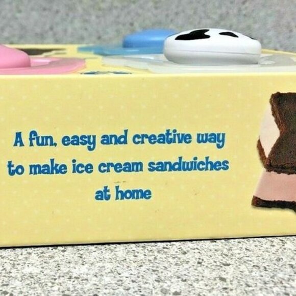 Williams Sonoma ice cream Sandwich molds Cutters NEW in box - Picture 3 of 8